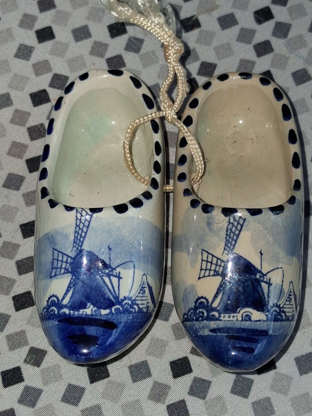 2 Delft Blue Mini Dutch Clogs/Ornament